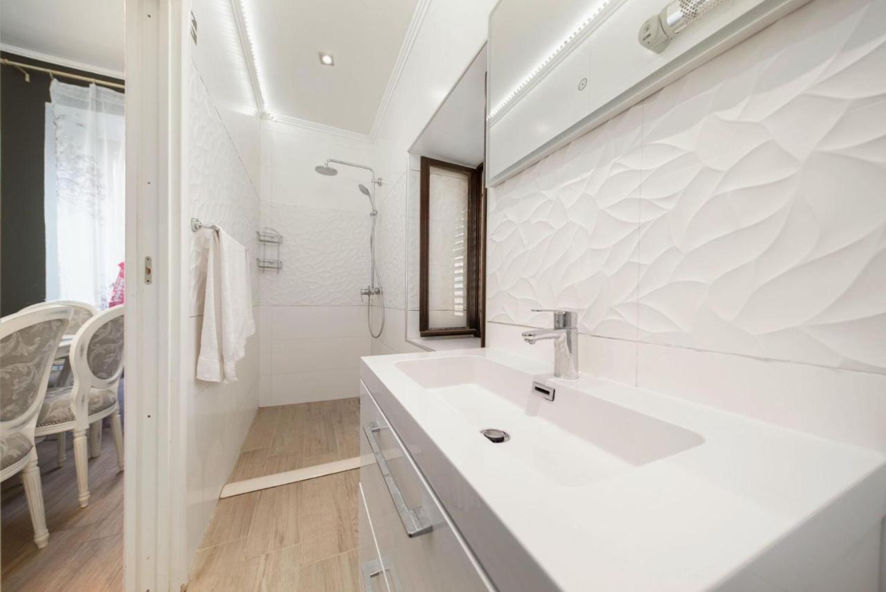 Apartman Gentile Apartment Сплит Екстериор снимка